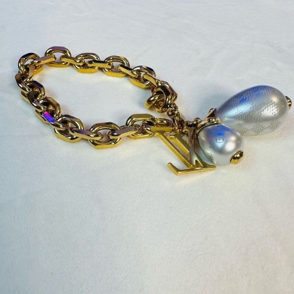 Louis Vuitton Monogram Damier Gold Pearl LV Chain Link Bracelet or BAG CHARM - Picture 11 of 11